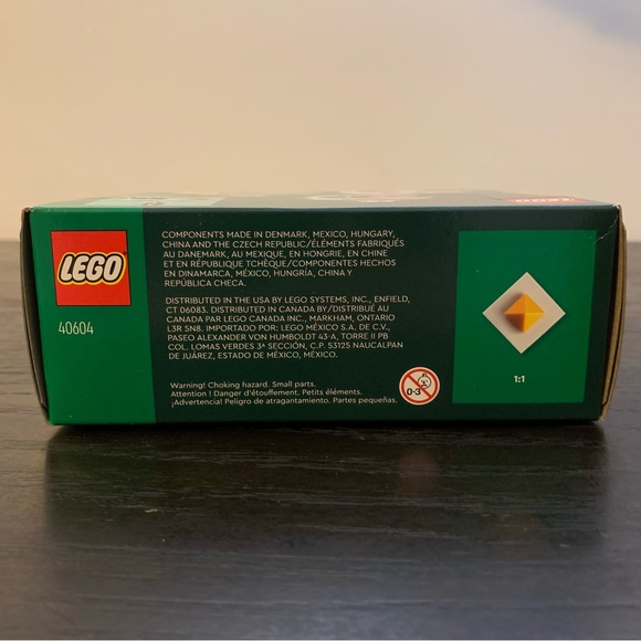 LEGO Limited Edition 2023 Christmas Decor Set 40604 (182 Pieces), NIB - Picture 14 of 16